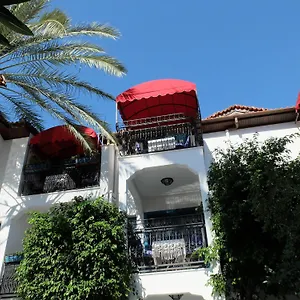 Otel Mitos İçmeler